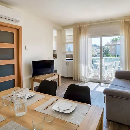 Apartamento Céntrico En S'agaró Con Parking A 7 Min De La Playa - Es-298-43 *